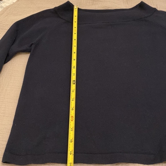 Spick & Span navy sweater. - Picture 6 of 8